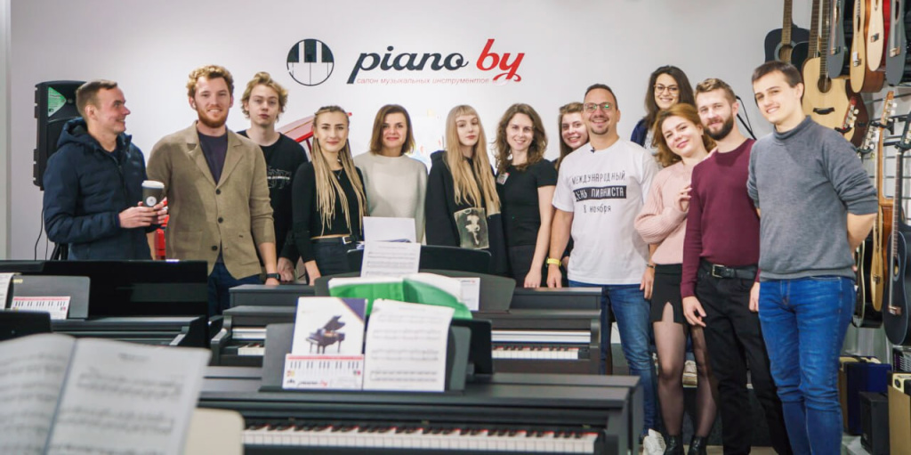 pianoby-team-2.jpg pianoby-team-2.jpg